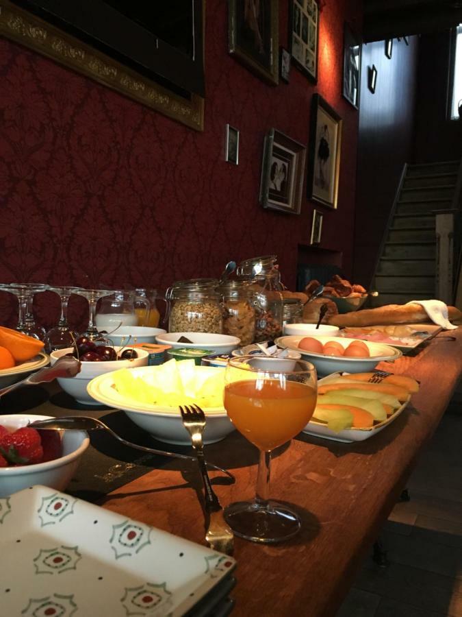 نيوبورت B&B Le Grand Cabaret المظهر الخارجي الصورة