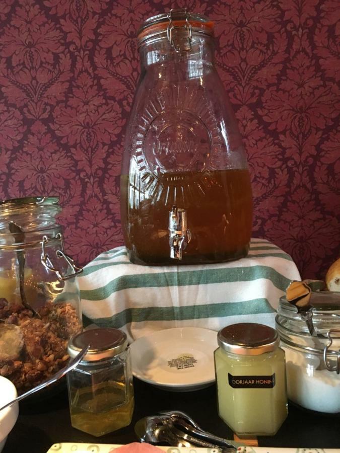 نيوبورت B&B Le Grand Cabaret المظهر الخارجي الصورة